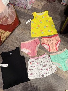 Kids 6-Piece Tank Tops & Underwear Set - Yellow, Black, Pink, Mint, White